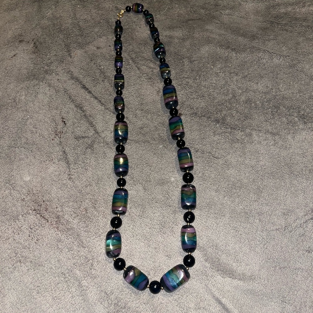 Elegant Multicolor Beaded Necklace